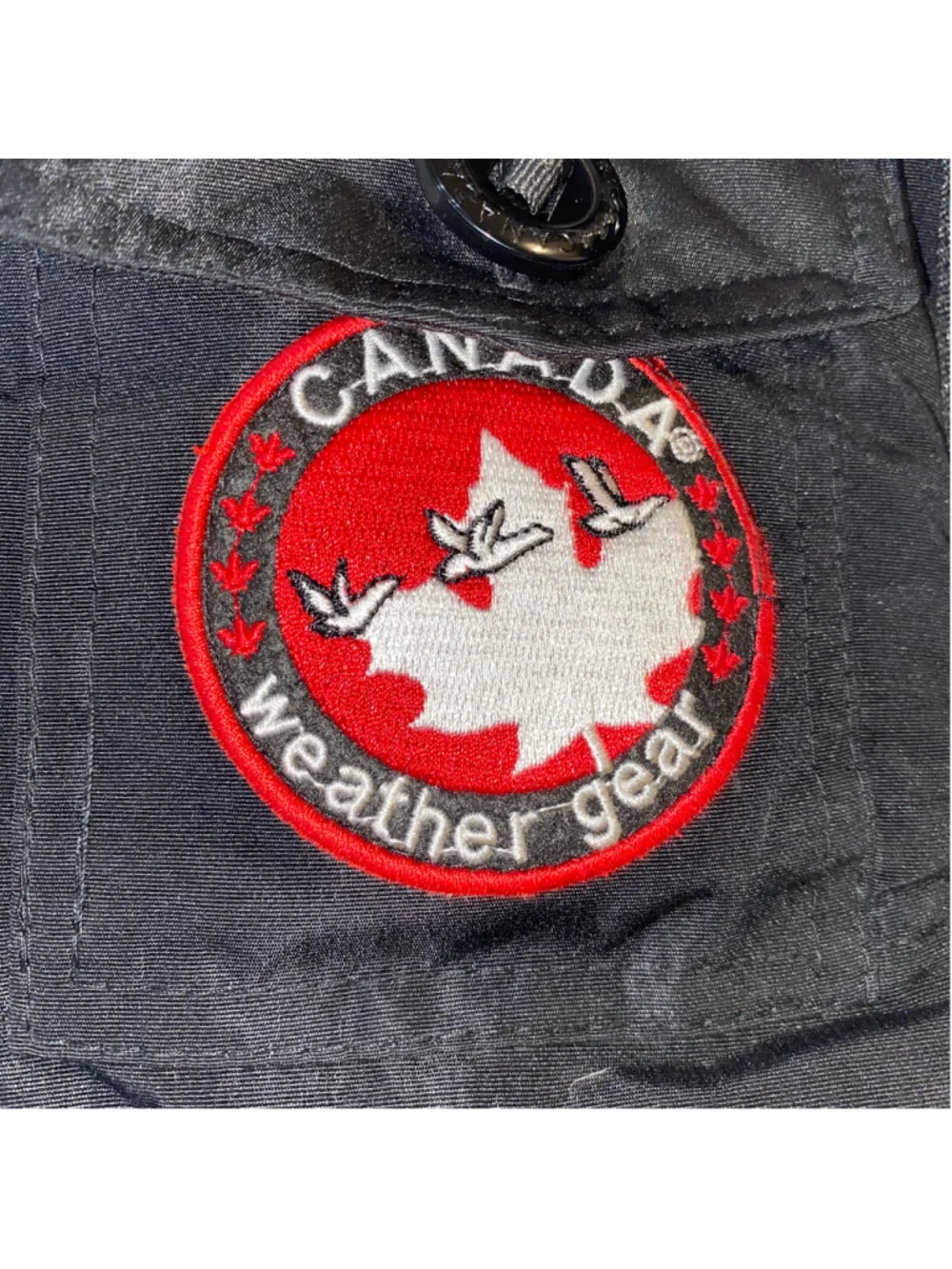 Boys Canada Weathergear Puffer Vest Size M 10/12 Black Red